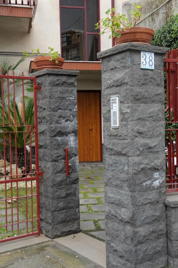 벨파소 Etnasentieri Wine House On Etna Mount 빌라 외부 사진