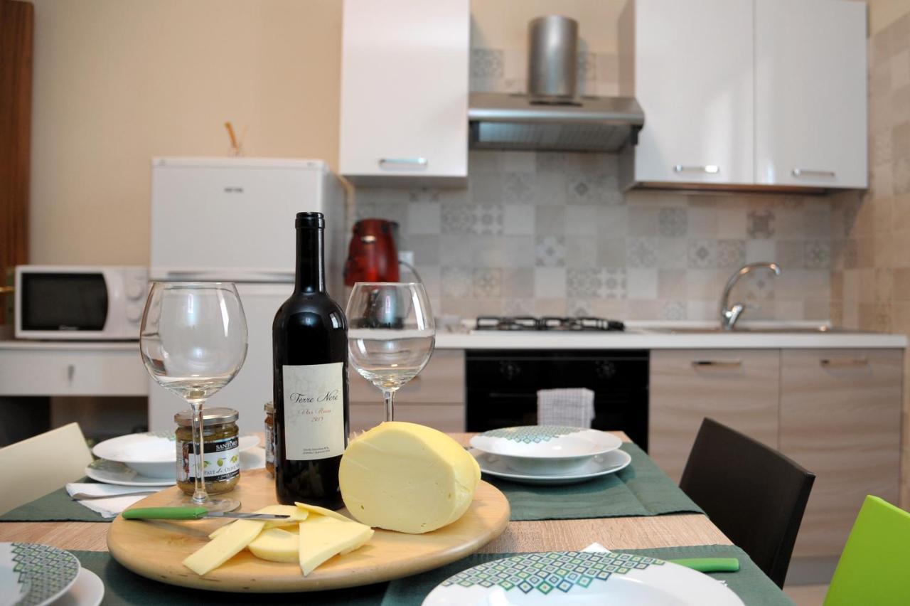 벨파소 Etnasentieri Wine House On Etna Mount 빌라 외부 사진